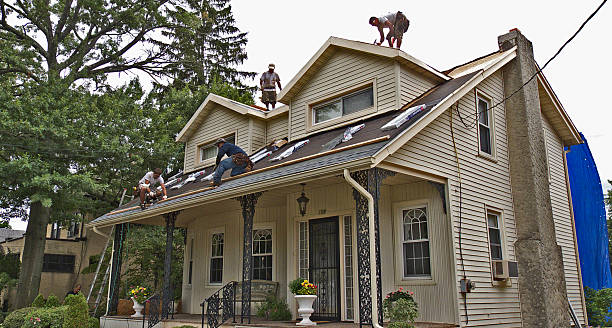 Best Flat Roof Repair Services  in Grandview, WA